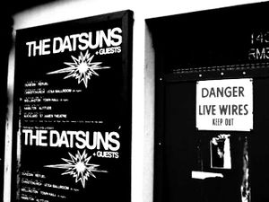 Datsuns live poster, 2003.JPG